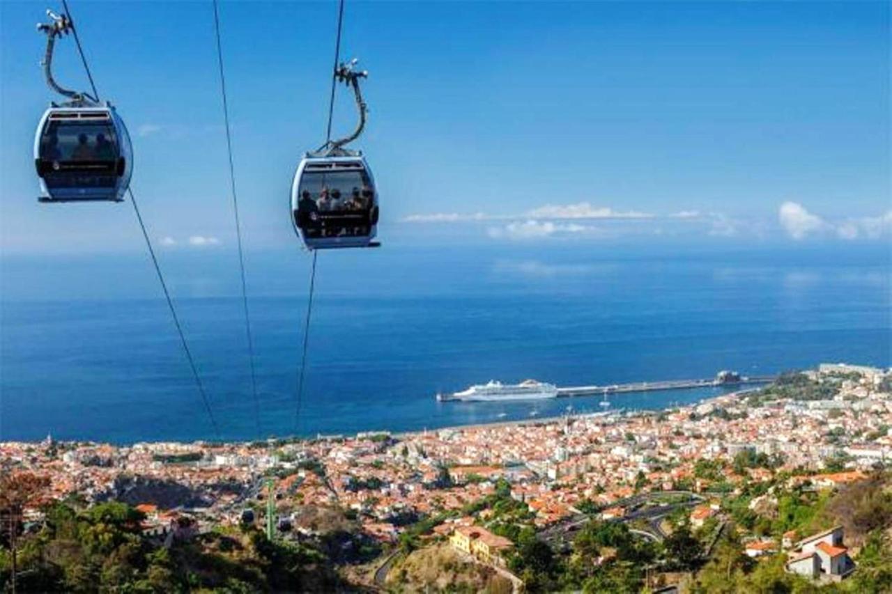 Charming In With Balcony And View * Funchal (Madeira)
